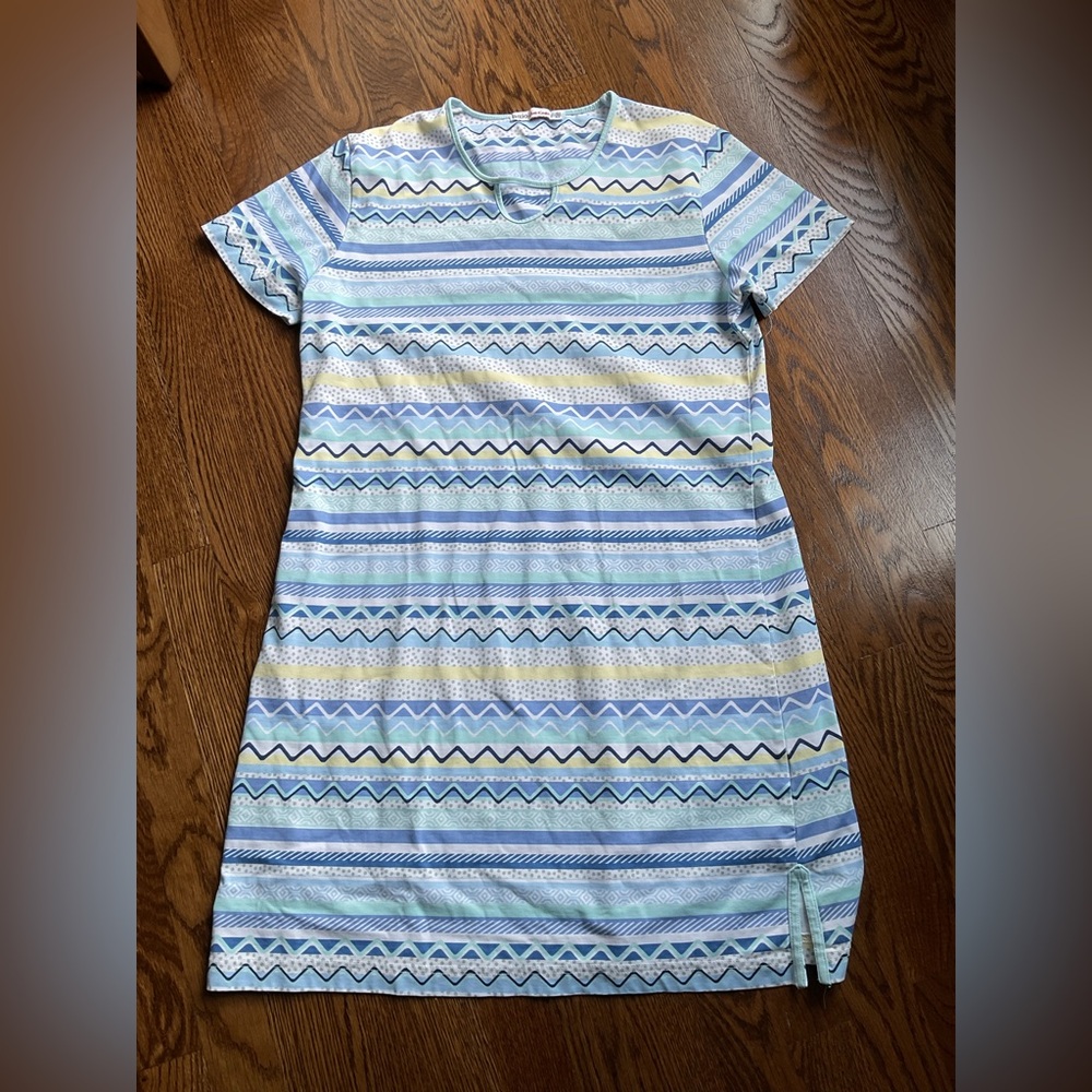 Blue and White Raglan Sleeve Sheath Mini Dress
Great condition